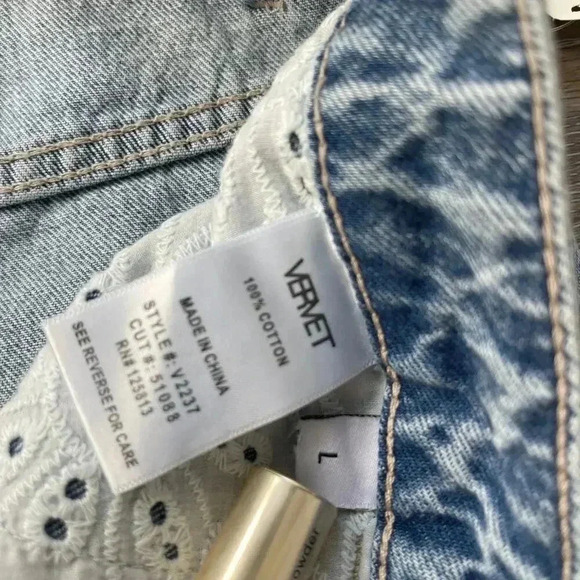 VERVET by Flying Monkey Rigid Button Up High Rise Denim Shorts - Picture 6 of 8